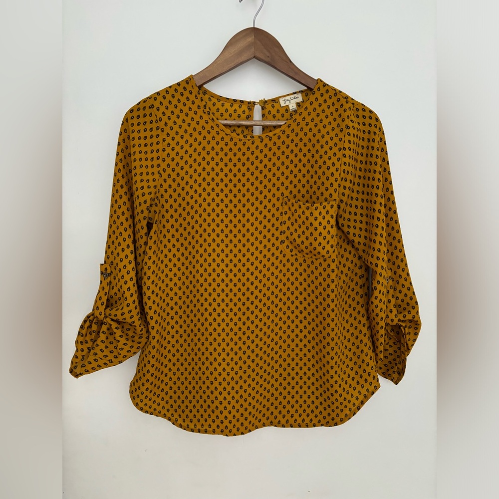 Lily White 3/4 sleeve mustard and black blouse - Size S